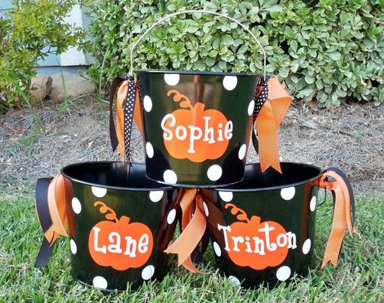 Double-Sided-Pumpkin-Candy-Bucket