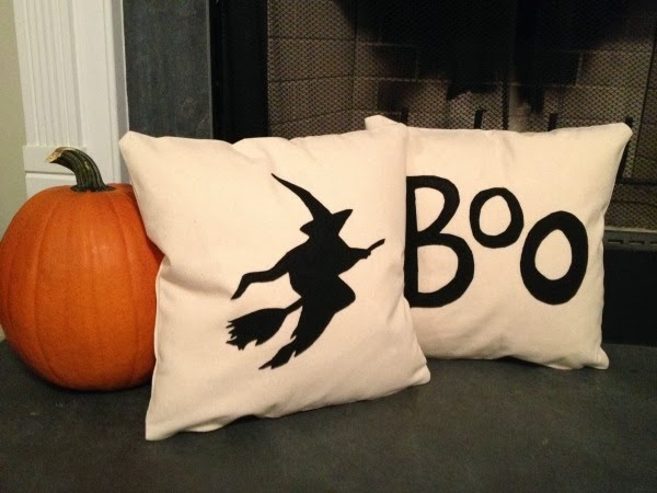 DIY-Hey-Boo-Pumpkin-Pillow