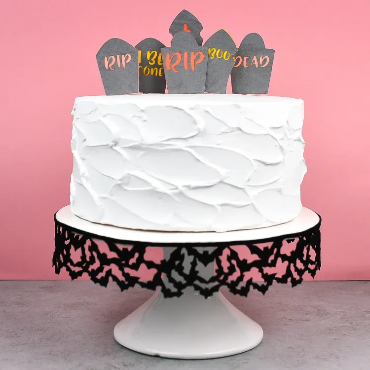 Graveyard-Halloween-Cake-Topper