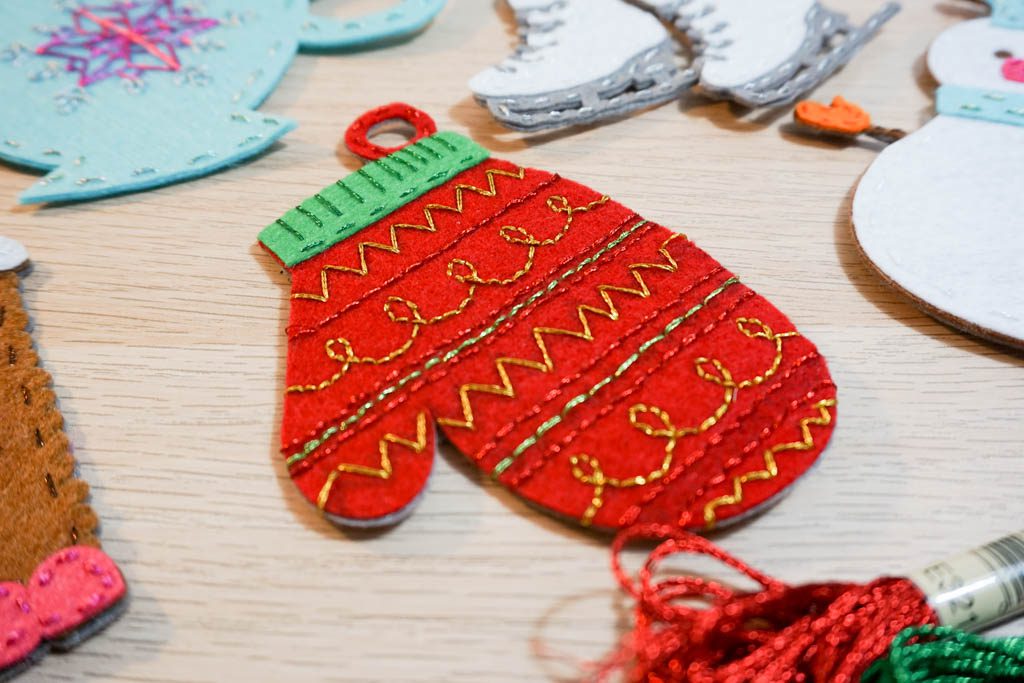 Cricut-embroidered-decorations-for-Christmas