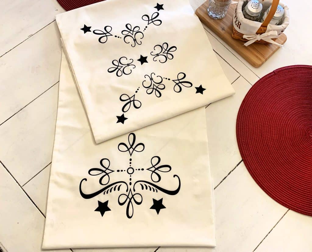 Custom-table-mats-by-Cricut