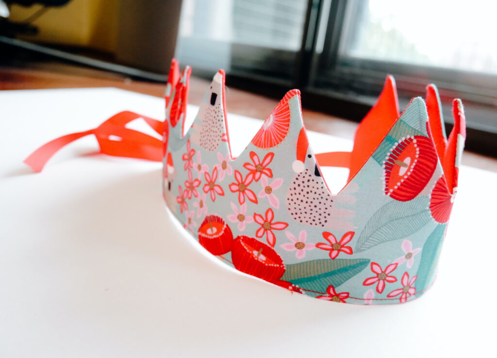 Give-fabric-crowns-to-your-female-employees