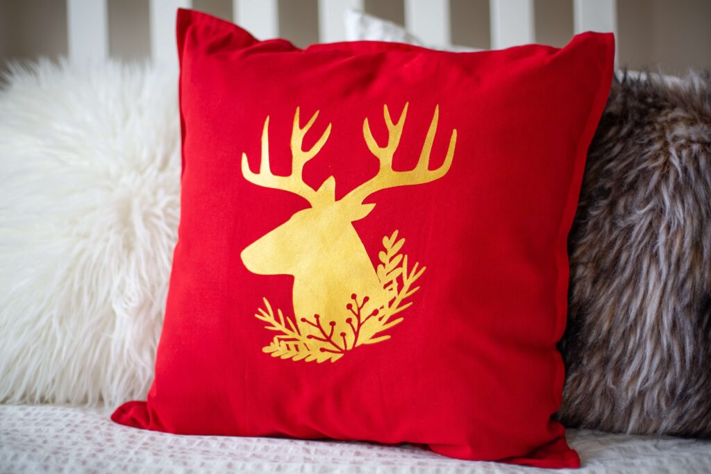 Reindeer-pillow-cover