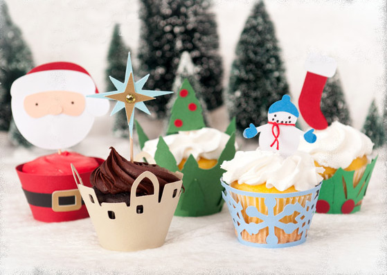 Cupcake-decorated-with-toppers-made-with-Silhouette-Cameo