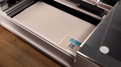 and Glowforge will take a photo 