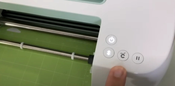  button to begin the cut